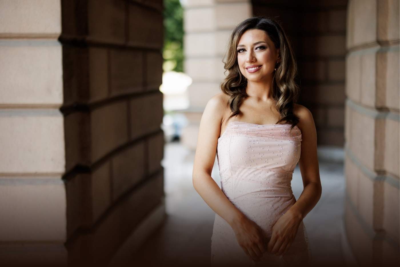 Fall Airbrush Tans in Boston: Ready for Dances, Galas, and Big Nights