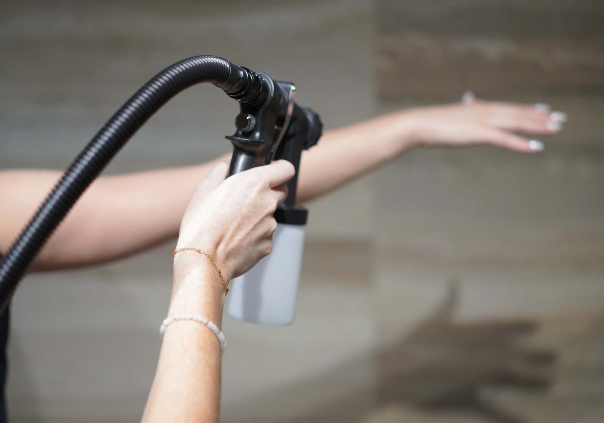 Hand-Applied Spray Airbrush Tan