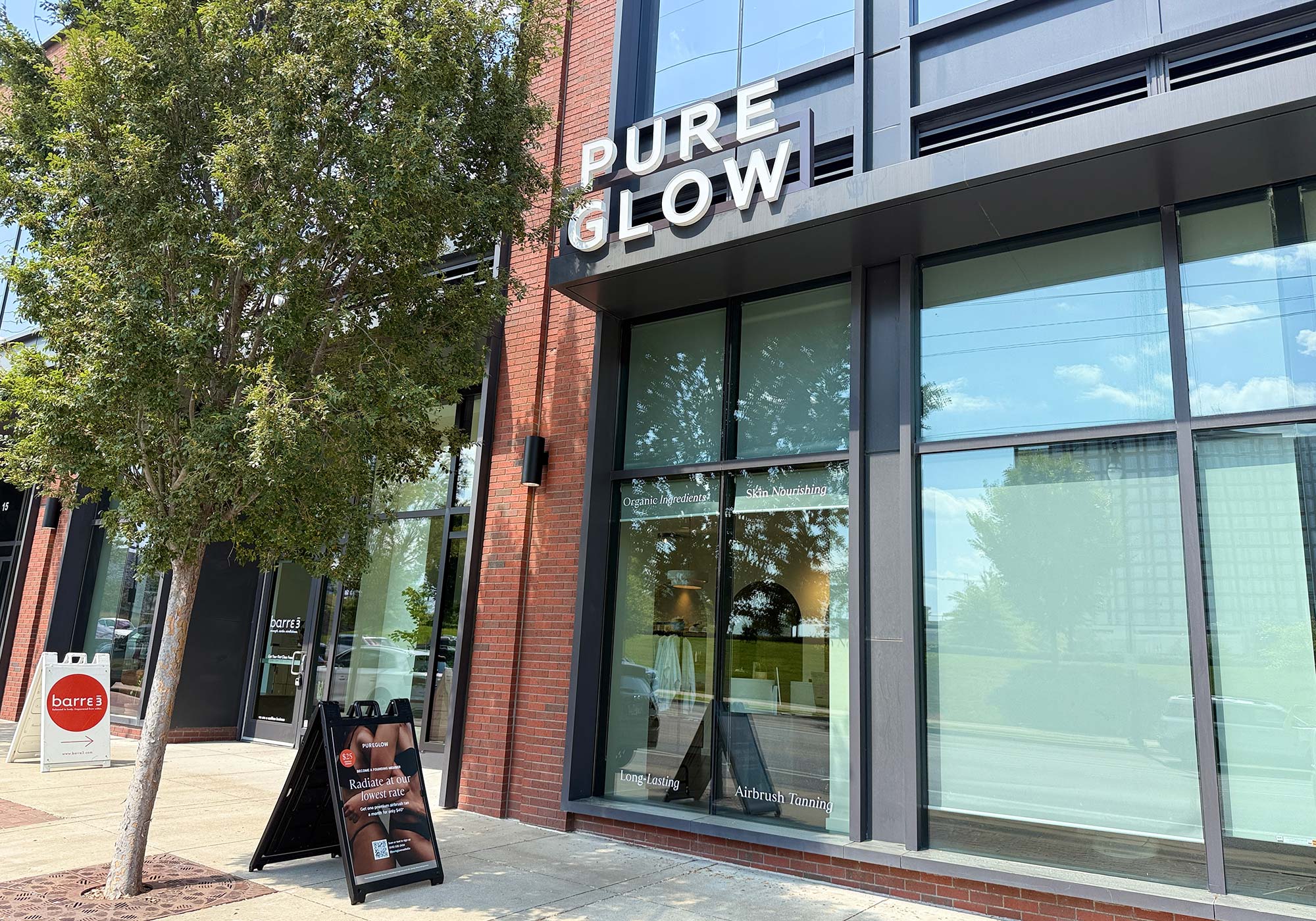 Pure Glow Airbrush Tanning Studio in Nashville, TN